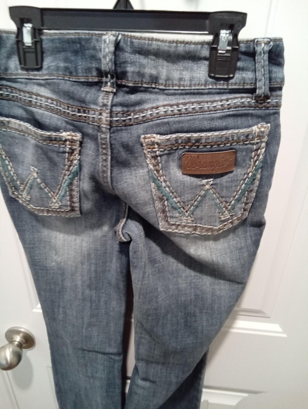 Wrangler Ultimate Riding Jean-Willow Fit Mid-Rise Bootcut Women's Sz 8 - Picture 3 of 15